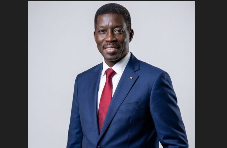 “Le vertige des chiffres : De la lumière au jeu”, Par Talla Sylla