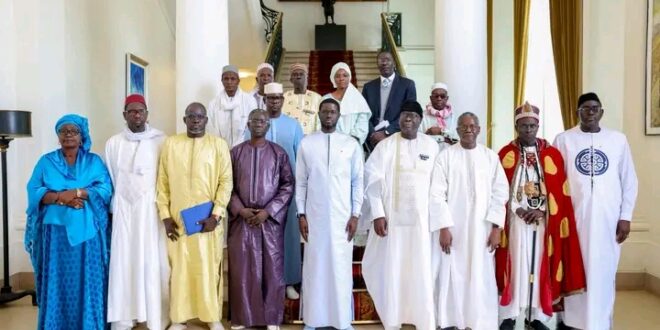 Occupation des terres du port de Ndayane : Le Président Diomaye échange avec les notables de Yenne