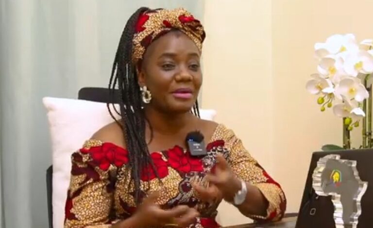 Etoile Africaine entretien avec Dr Fortuna A. Bebewou Psychotherapeute Engagee Et Health& Life Coach Certifiee Par ICF