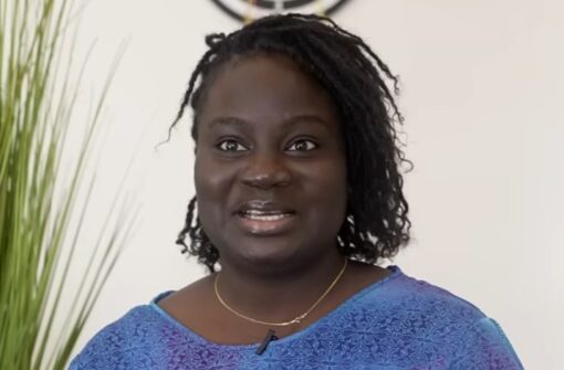 BBC Afrique entretien avec Khady Diouf de la finance au volant